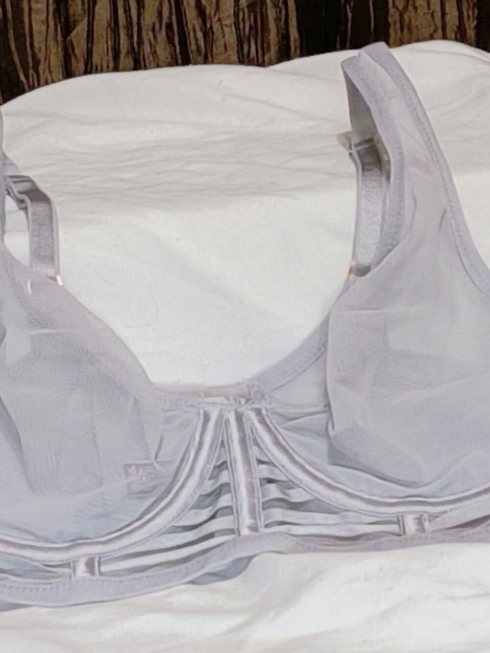 Victoria Secret Unlined Bra 32C Plunge Semi Sheer Mesh Cup Underwire Sexy Side